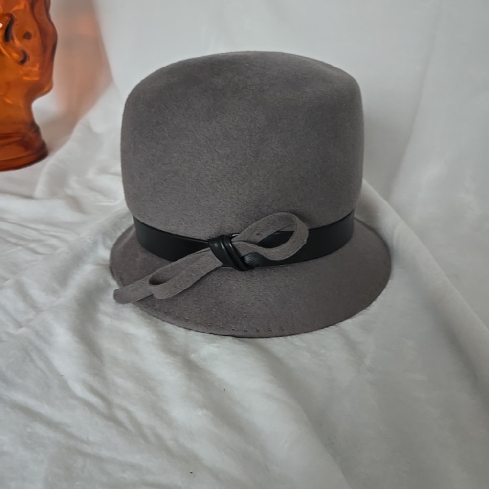 Rare Vintage Henry Pollock Ritz Bucket Hat Sz Med 100% wool and leather strap